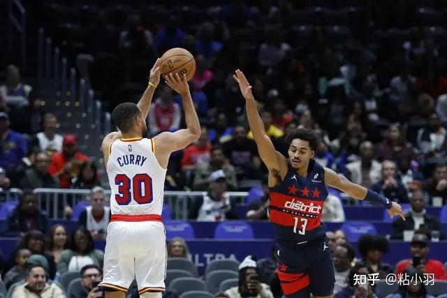 詹姆斯与众NBA明星进行高强度训练赛